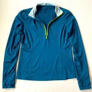 Brooks Running Top 1/4 Zip Pullover - Medium and Thumb Holes!